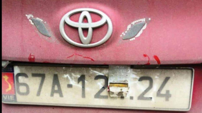 Xe biển số 67A-124.24 khi áp dụng công nghệ kéo/thả sẽ che mất 1 chữ số 4