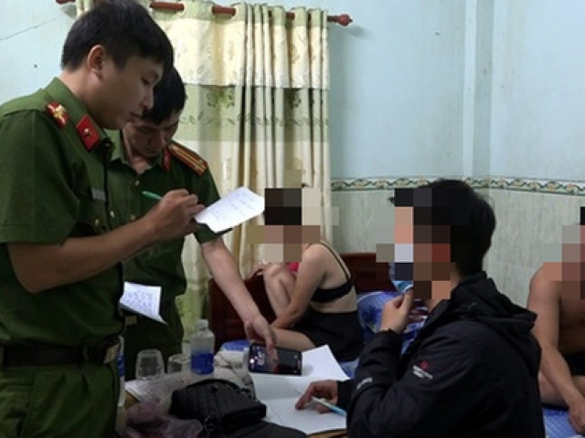 Pháp luật - Phát hiện "ổ chứa" có lượt khách đến mua dâm “khủng”
