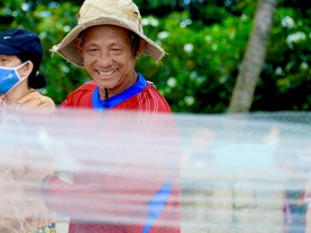 Tin tức trong ngày - VIDEO: Ngư dân Vũng Tàu trúng "lộc biển", chỉ buổi sáng thu hàng chục triệu đồng
