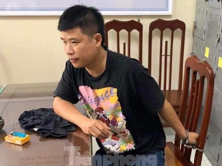 Pháp luật - Người ‘tung cước’ tài xế xe taxi rồi bỏ trốn gây xôn xao dư luận đã bị bắt