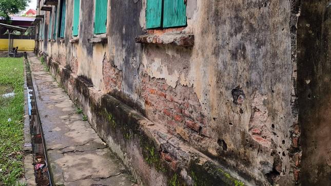 Trường xuống cấp nghiêm trọng, hàng trăm học sinh Hải Dương 'rồng rắn' đi học nhờ - 8