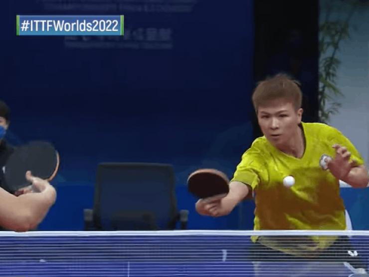 Thể thao - Chóng mặt xem bóng bàn thế giới: Siêu nhân "nhắm mắt" vẫn đánh trúng