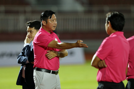 Huyền thoại Lê Huỳnh Đức nổi nóng với "tội đồ" của Sài Gòn FC