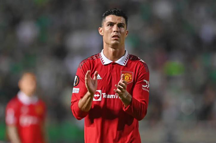 Ronaldo được trang ESPN khẳng định sẽ không rời MU tháng 1 năm sau