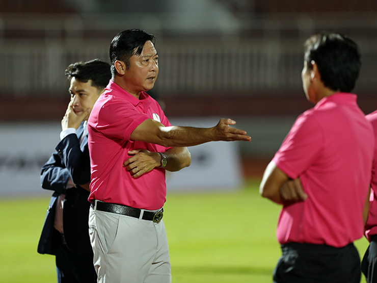 Bóng đá - Huyền thoại Lê Huỳnh Đức nổi nóng với "tội đồ" của Sài Gòn FC