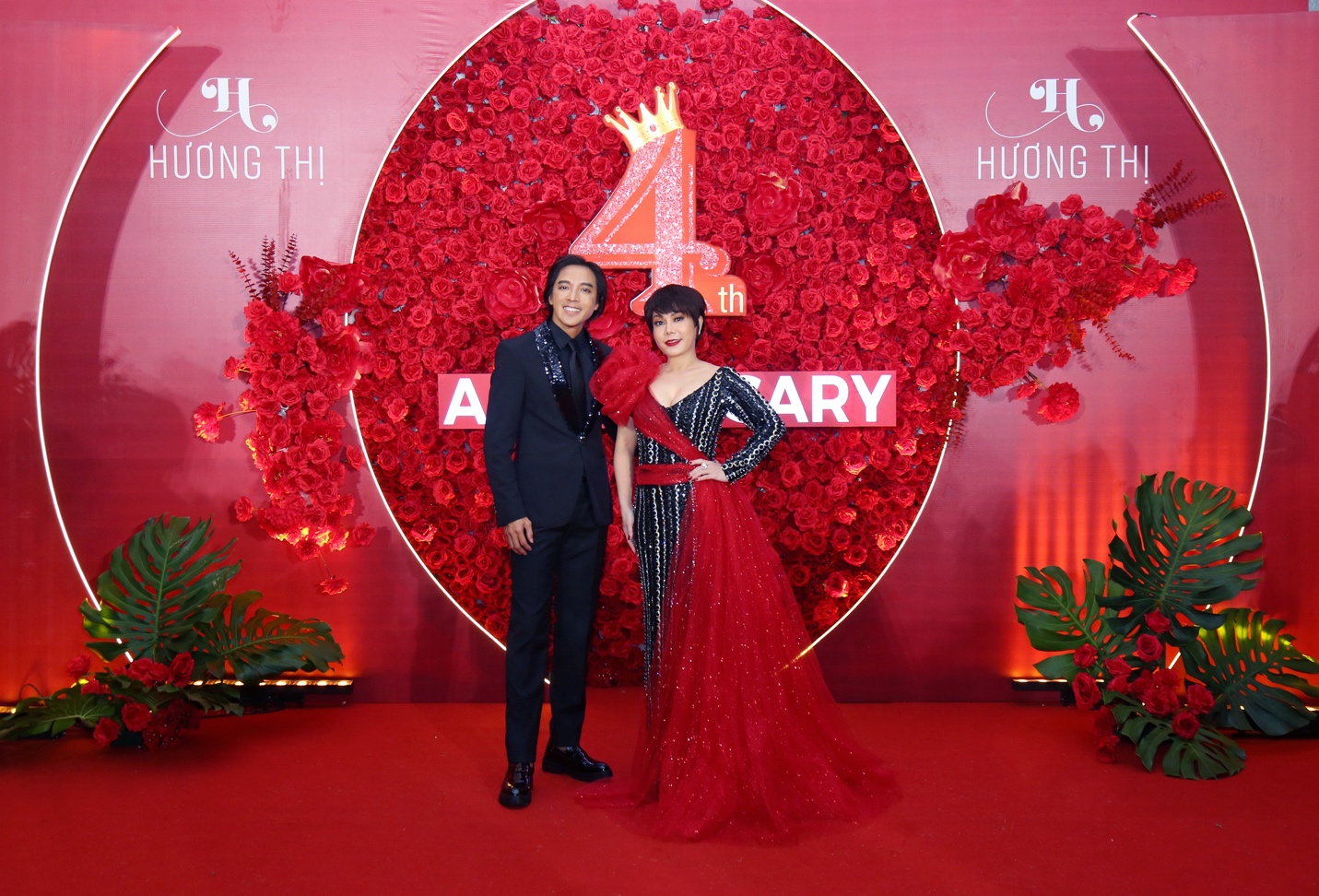 Hàng ngàn bông hồng tô điểm trong kỷ niệm 4 năm thành lập mỹ phẩm cao cấp Hương Thị - 2