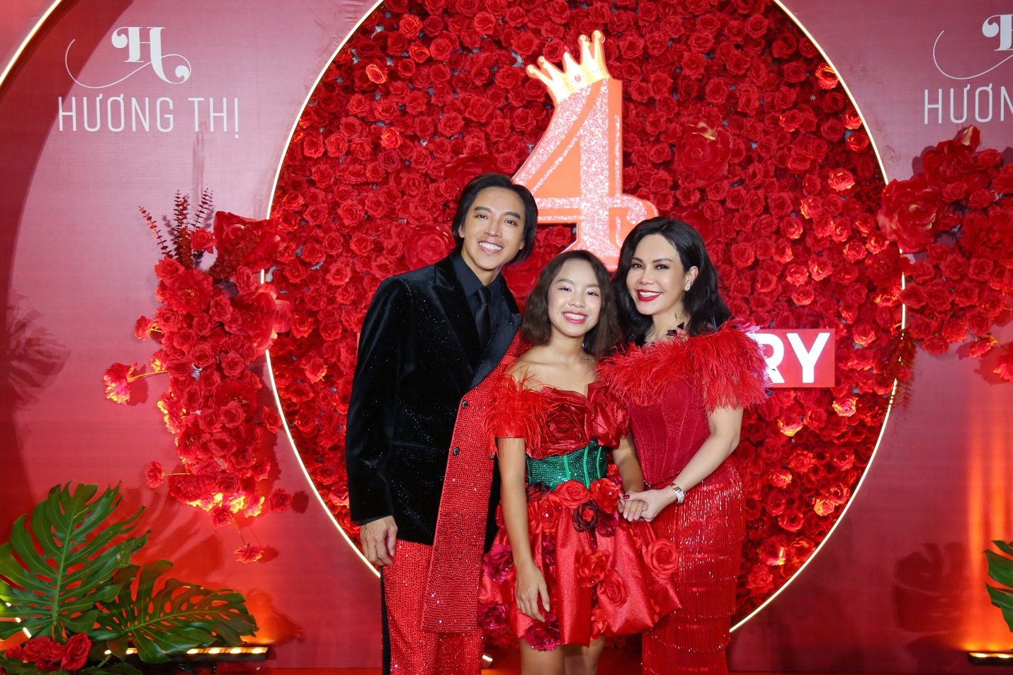 Hàng ngàn bông hồng tô điểm trong kỷ niệm 4 năm thành lập mỹ phẩm cao cấp Hương Thị - 7