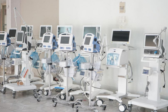 Máy thở là một trong những thiết bị y tế vô cùng quan trọng trong việc điều trị, cứu sống bệnh nhân.