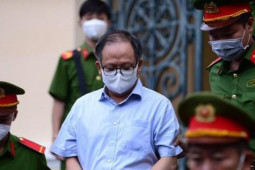 Tin tức trong ngày - Hôm nay, ông Tất Thành Cang hầu tòa vụ bán rẻ 32 ha đất công cho Công ty Quốc Cường Gia Lai