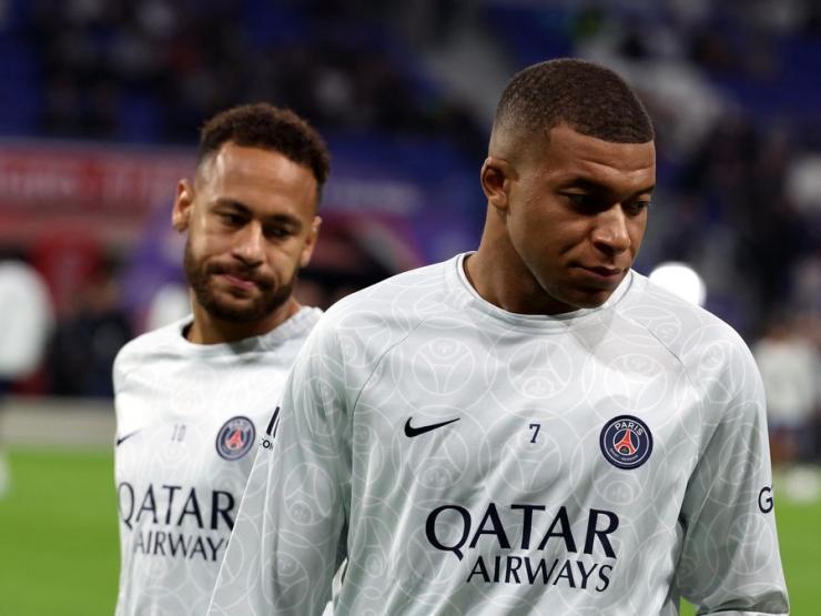 Bóng đá - Mbappe bất mãn HLV PSG, Neymar bị huyền thoại chê "trẻ con hay khóc nhè"