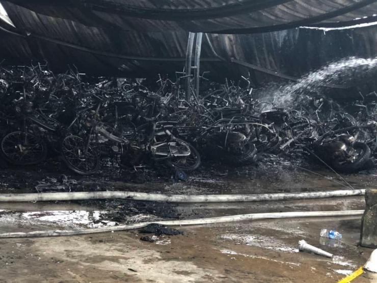 Tin tức trong ngày - Hơn 200 xe máy của công nhân bị thiêu rụi ở Nam Định