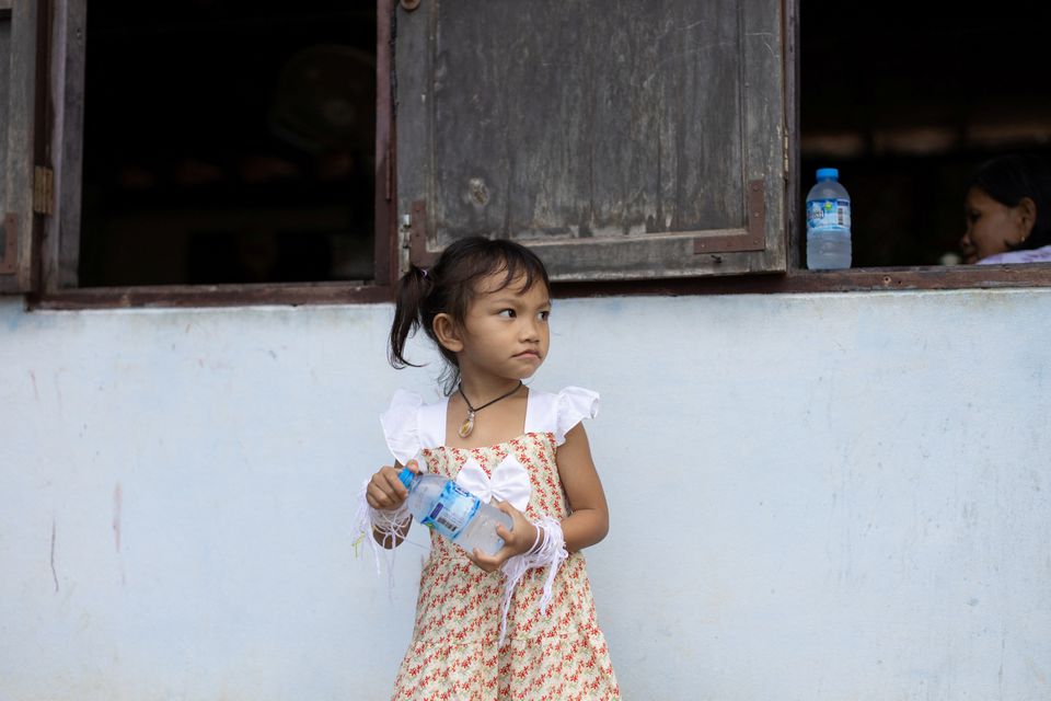 Paveenut Supolwong, bé gái may mắn thoát nạn trong vụ xả súng ở nhà trẻ Thái Lan (ảnh: Reuters)