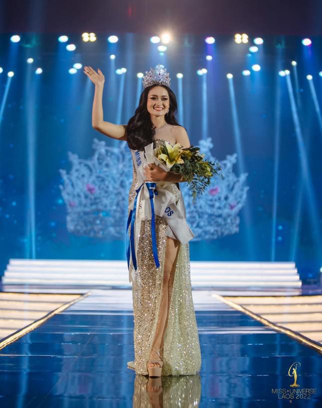 Tân Hoa hậu Hoàn vũ Lào chỉ cao 1,64 m - 1