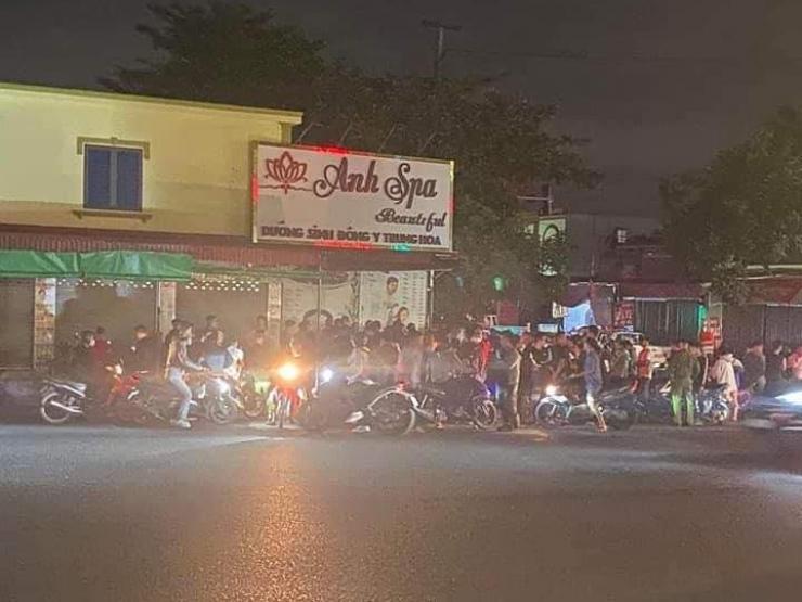 Pháp luật - Vụ cô gái trẻ tử vong cạnh thanh niên nguy kịch: Chủ tiệm spa khai gì?