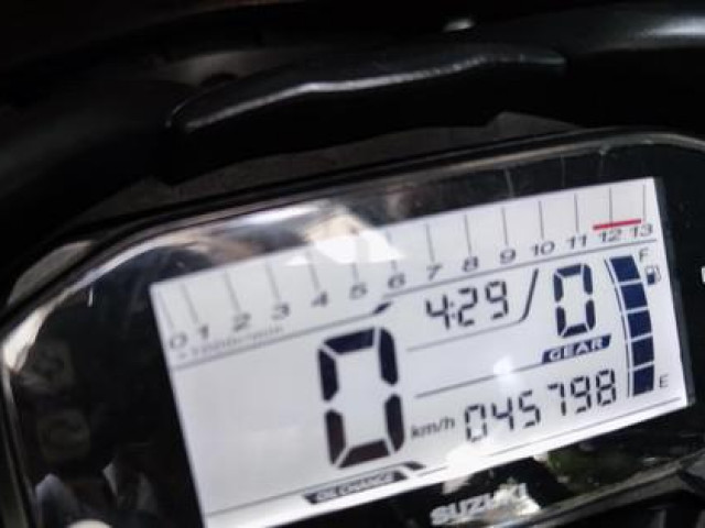 Thế giới xe - Cách rút xăng xe máy, ô tô đúng cách