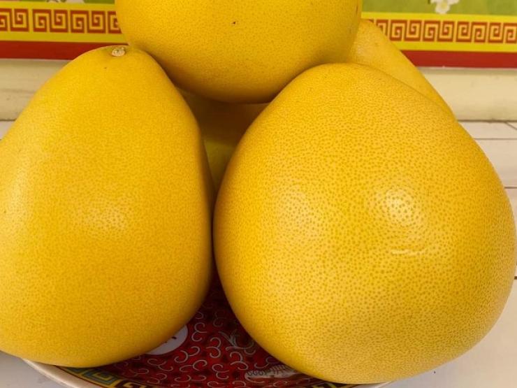 Thị trường - Tiêu dùng - Bưởi Trung Quốc vỏ vàng óng, căng mọng đổ bộ chợ Việt với giá rẻ bất ngờ