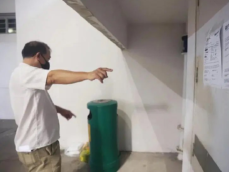 Bạn trẻ - Cuộc sống - Vợ vứt quần áo cũ của chồng có chứa hơn 200 triệu đồng