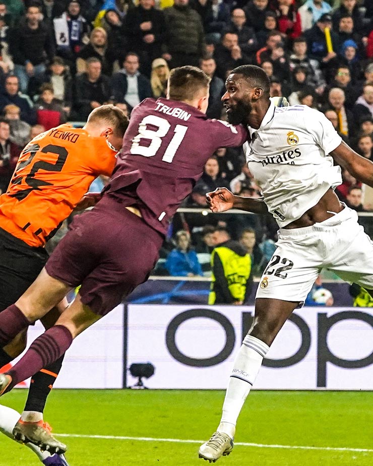 Rudiger ghi bàn gỡ hòa 1-1 cho Real Madrid ngay trước khi hết trận đấu với Shakhtar Donetsk