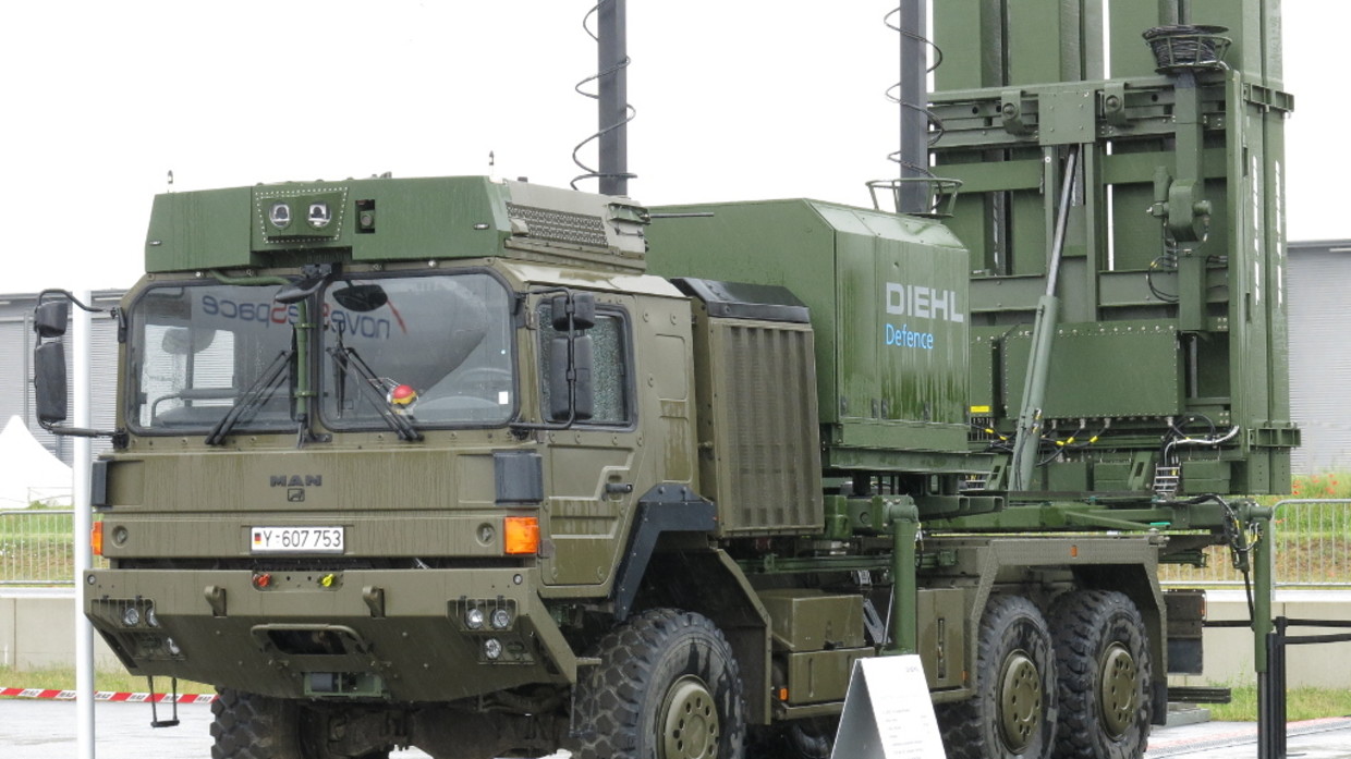 Ukraine đã nhận tên lửa phòng không IRIS-T trước cả quân đội Đức.