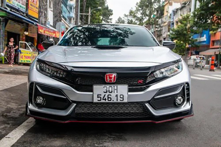 Ông chủ Trung Nguyên Coffee tậu xe hiệu suất cao Honda CIvic Type R độc nhất Việt Nam - 1