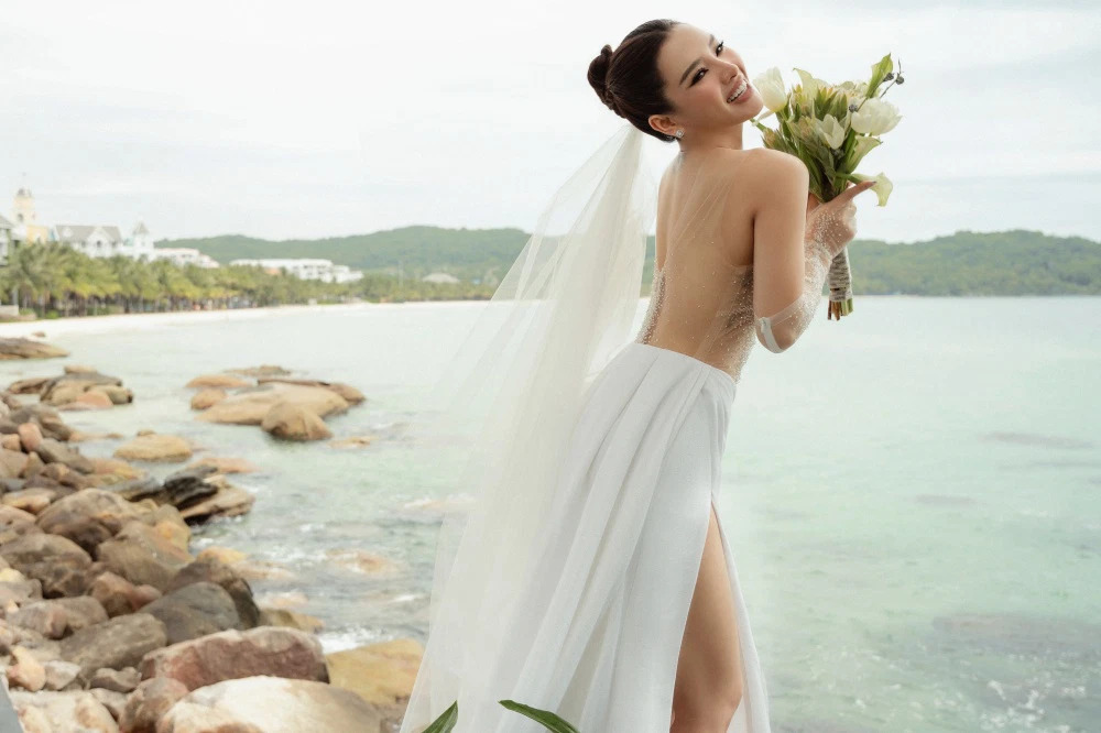 Những bộ váy cưới phá cách của sao Việt - 6
