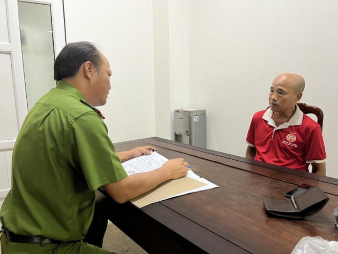 Hung thủ Đặng Văn Đồng khai đã đâm 28 nhát dao vào phần ngực và cổ của người tình.