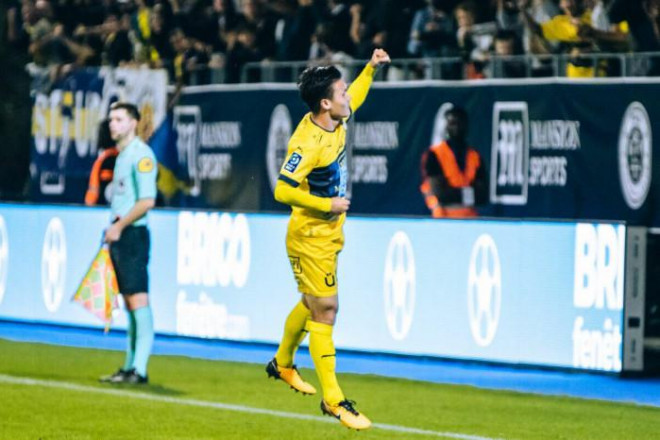 Quang Hải có bàn thắng đầu tiên tại Ligue 2 vào lưới Rodez