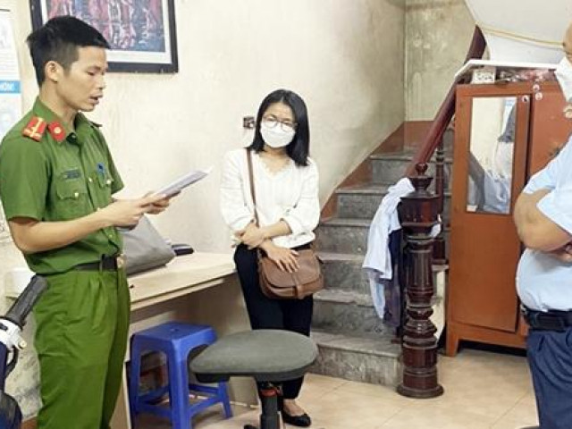 Thị trường - Tiêu dùng - Thuê làm tem "chống hàng giả" dán lên các lọ collagen giả