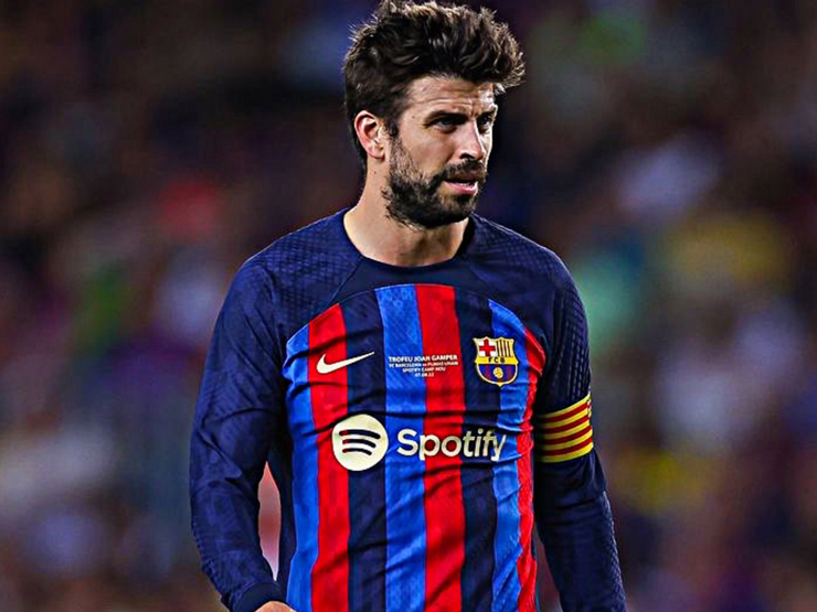 Bóng đá - Pique mắc lỗi ngớ ngẩn khiến Barca suýt bị loại, bị báo chí và đồng đội chê bai