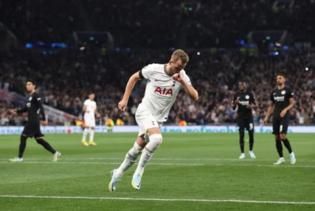 Tottenham sáng cửa đi tiếp Cúp C1: Kane gặp dớp penalty, Conte báo tin dữ