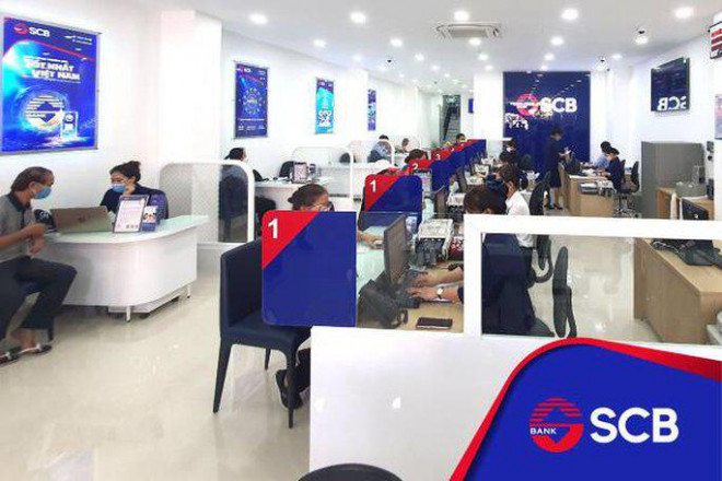 Gần 12.000 tỉ đồng gửi vào SCB trong ngày 13-10 - 1