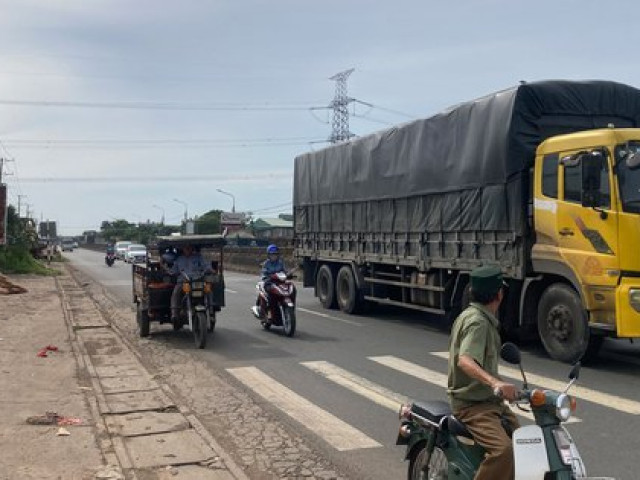 Tin tức trong ngày - Bất thường tại "điểm nóng" gần Trạm CSGT Suối Tre
