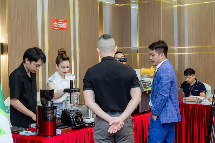Khán giả có cơ hội tham quan và trải nghiệm các sản phẩm mới nhất trong ngành F&B tại khu vực