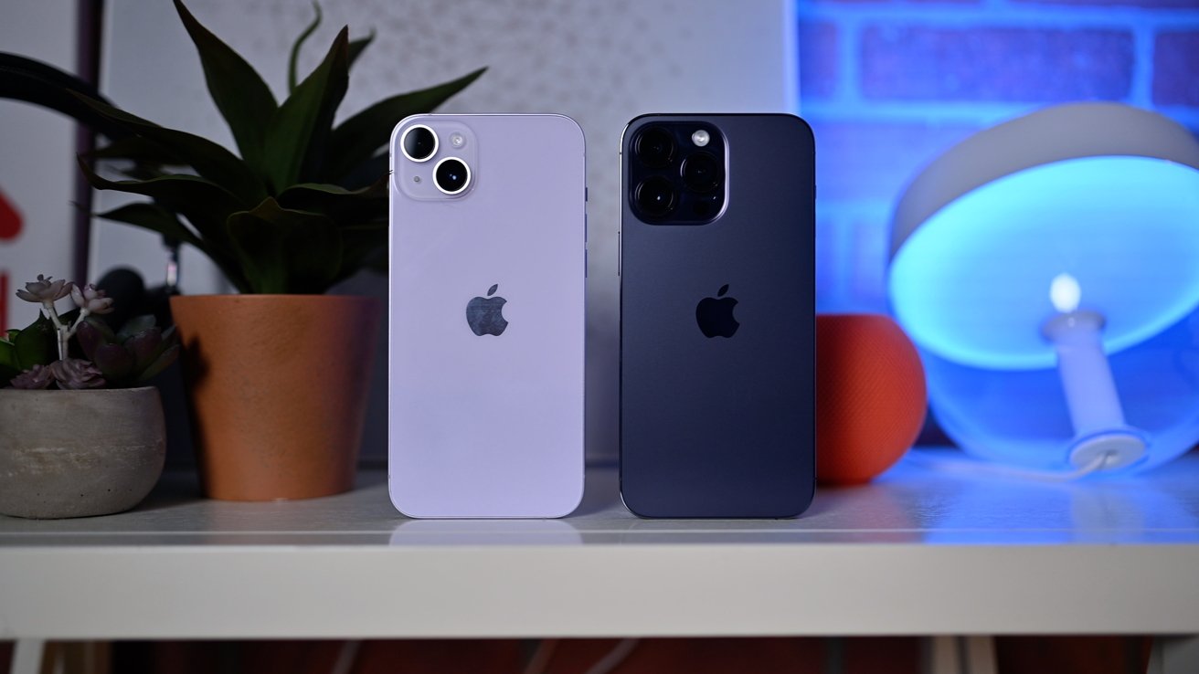 iPhone 14 Plus có kém xa iPhone 14 Pro Max? - 1