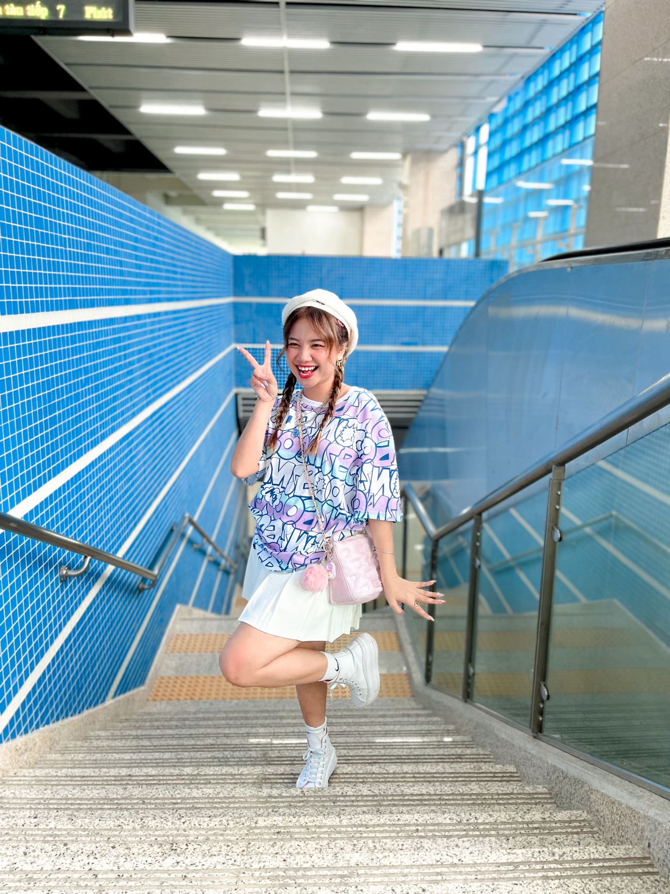 Hương Lý với phong cách trẻ trung, năng động. Ảnh: NVCC