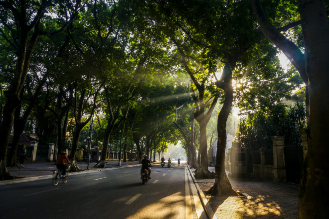 Mùa thu Hà Nội đừng nên bỏ lỡ những địa điểm lãng mạn này - 1