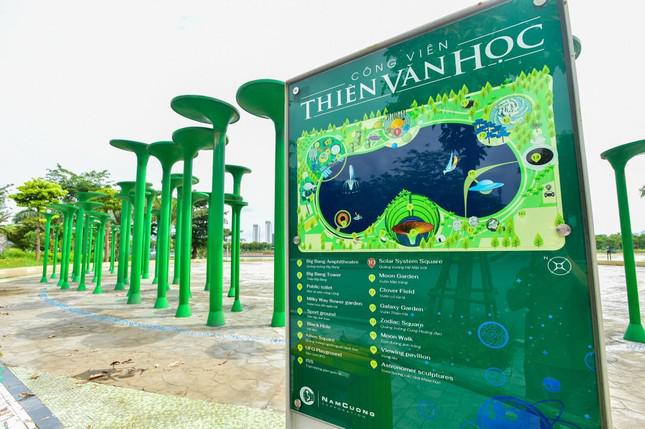 Phó Chủ tịch Hà Nội tiết lộ nguyên nhân công viên xây xong ngăn người dân vào - 2
