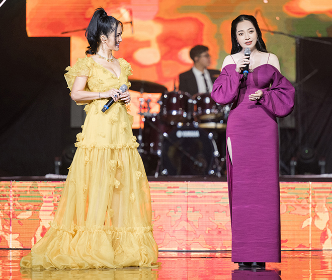 Chỉ đạo sản xuất - chị Đoàn Thuý Phương đang chia sẻ về tình yêu với âm nhạc Thanh Tùng, Bảo Chấn và lý do thực hiện chương trình.&nbsp;