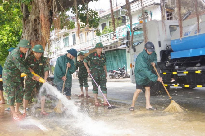 48 giờ vật lộn trong nước lũ tại Thừa Thiên – Huế - 5