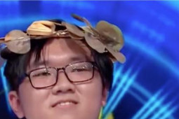 Bạn trẻ - Cuộc sống - Nam sinh Kiên Giang tận dụng cơ hội "chạy nước rút" ẵm vòng nguyệt quế thứ hai Olympia 23