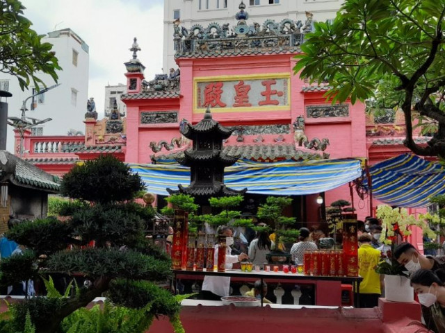 Du lịch - Ngôi chùa cổ giải "lời nguyền" độc thân