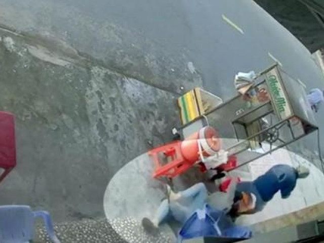 Pháp luật - Cướp vào tận nhà giật điện thoại khiến người phụ nữ ngã xuống đường