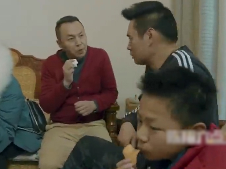 Clip hài hước - Nỗi lòng của chàng trai ngoài 30 vẫn FA mỗi lần họp mặt gia đình