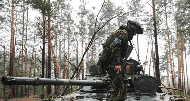 Binh sĩ Ukraine chiến đấu ở tỉnh Kharkiv. Ảnh: AA