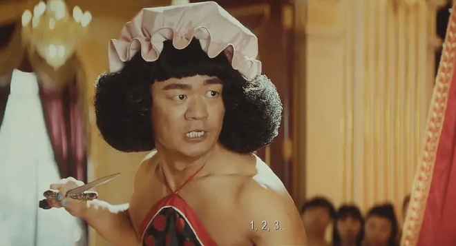 Tạo hình của nam diễn viên Vương Bảo Cường trong "Tân vua hài kịch".