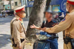 Tin tức trong ngày - Đề xuất CSGT không bắt buộc phải cảm ơn sau khi kiểm soát giao thông