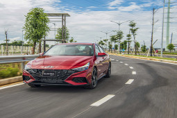 Tin tức ô tô - Giá lăn bánh Hyundai Elantra vừa ra mắt tại Việt Nam