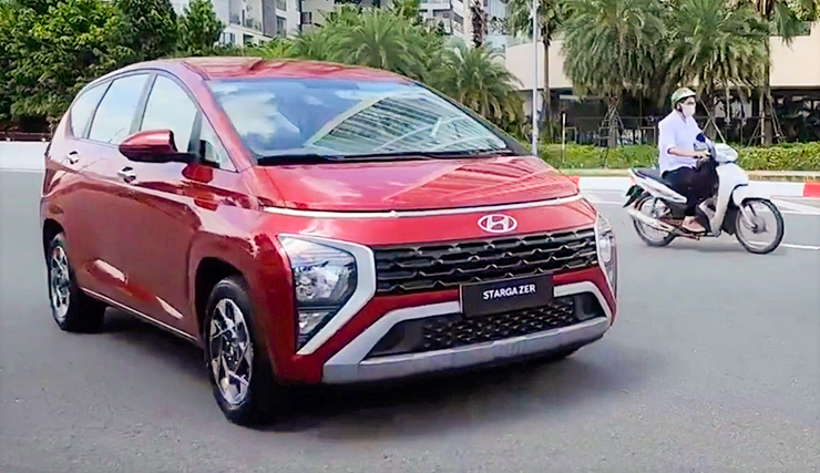 Hyundai Stargazer xuất hiện trên đường phố và chốt ngày ra mắt - 3