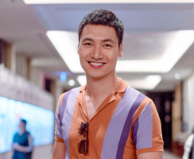 Mạnh Trường chia sẻ sau khi xem trailer, vợ anh im lặng không nói gì còn anh "lẳng lặng đi rửa bát"