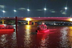 Pháp luật - Xuyên đêm lặn tìm người đàn ông nhảy cầu Sài Gòn mất tích